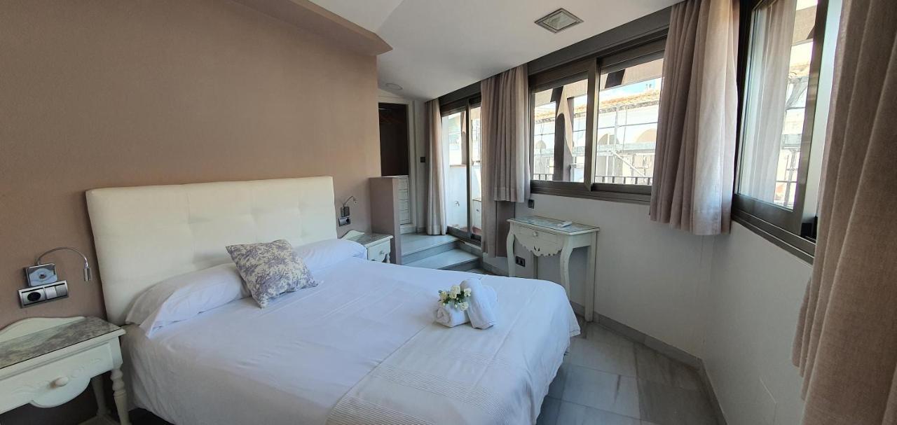 Apartamentos Torre De La Mezquita Córdoba Exteriör bild